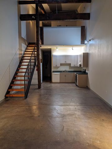 400 Derby Ave #25, Oakland, CA 94601