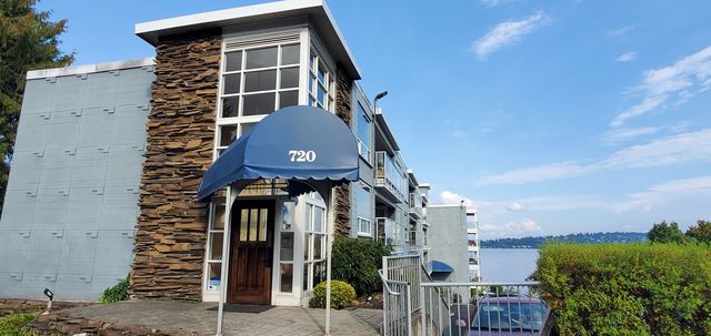 720 Lakeside Ave S #204, Seattle, WA 98144