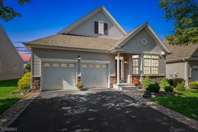 15 Republic Row, Somerset, NJ 08873