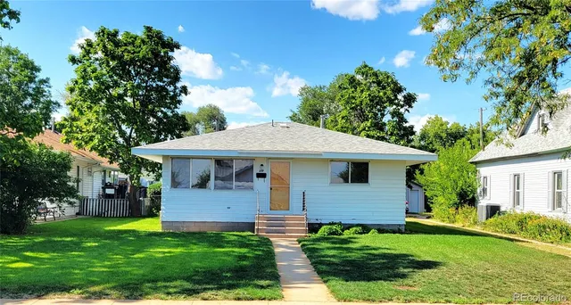 220 W 3rd Street, Julesburg, CO 80737