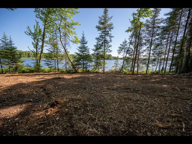 163-165 Clearwater Lake Trl, Eagle River, WI 54521