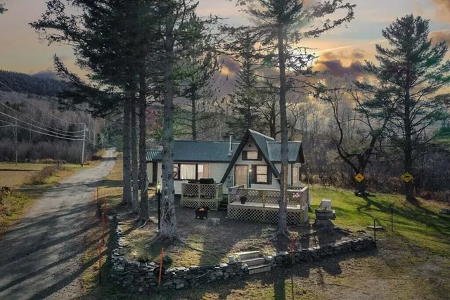 15 Ridge Road, Rockwood, ME 04478