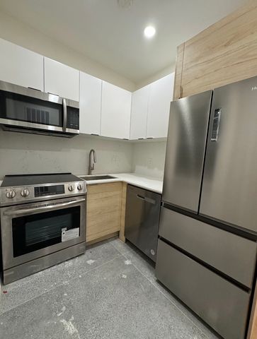 1024 Commonwealth Ave #300, Boston, MA 02215