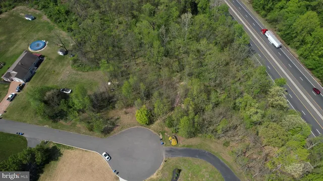 146 Winding Way, Woolwich Township, NJ 08085