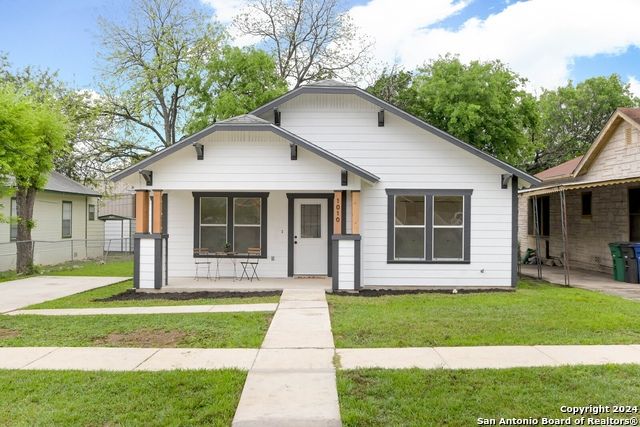 1010 W FRENCH PL, San Antonio, TX 78212