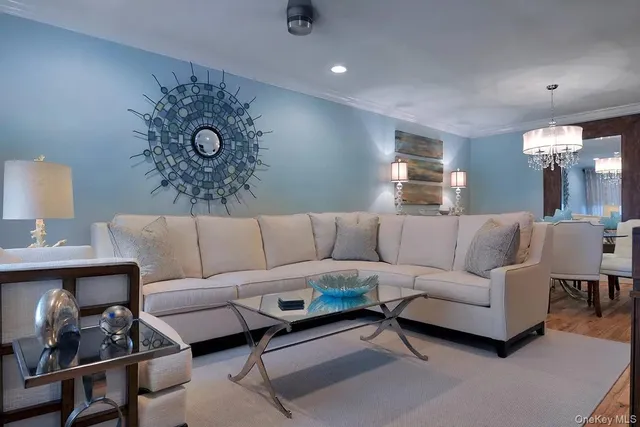 333 E Broadway #4H, Long Beach, NY 11561