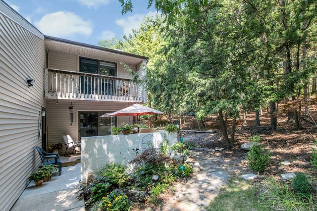 17542 Parkwood #G, Spring Lake, MI 49456