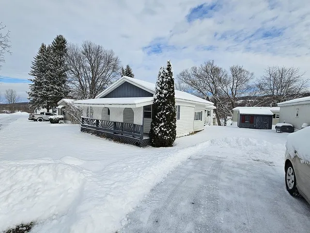 5969 Middle Rd #9, Munnsville, NY 13409
