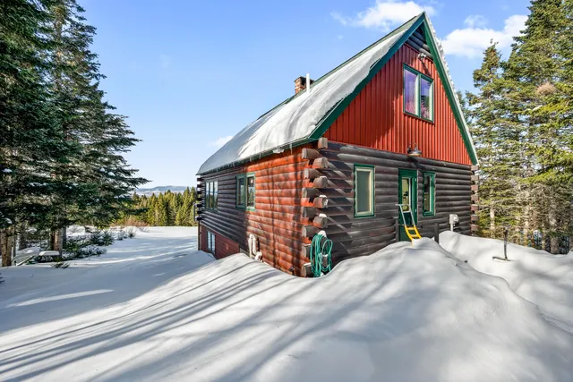 10 Left Branch, Rangeley, ME 04970