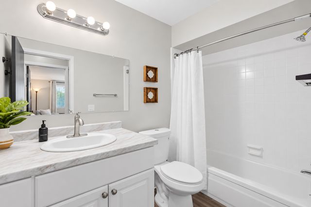 3206 Greenfield Rd #2, Royal Oak, MI 48073