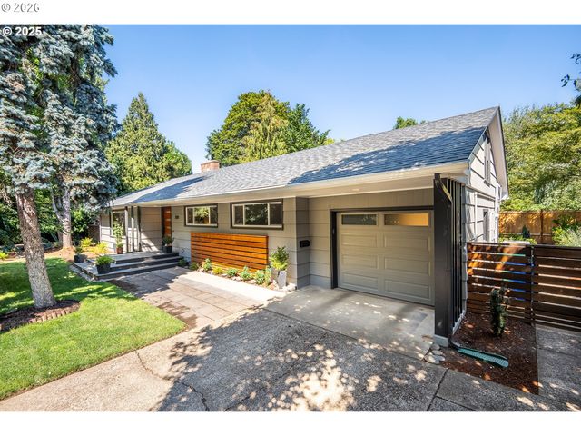 2015 Eastwood Ln, Eugene, OR 97401