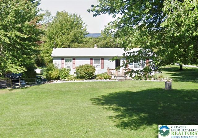 362 Mount Pleasant Rd, Bangor, PA 18013