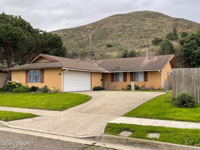 1324 W  Willow Ave, Lompoc, CA 93436