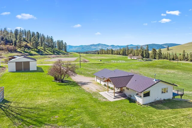 3703 Cedonia Addy Rd, Hunters, WA 99137