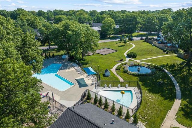 Avis Overland Park Ks