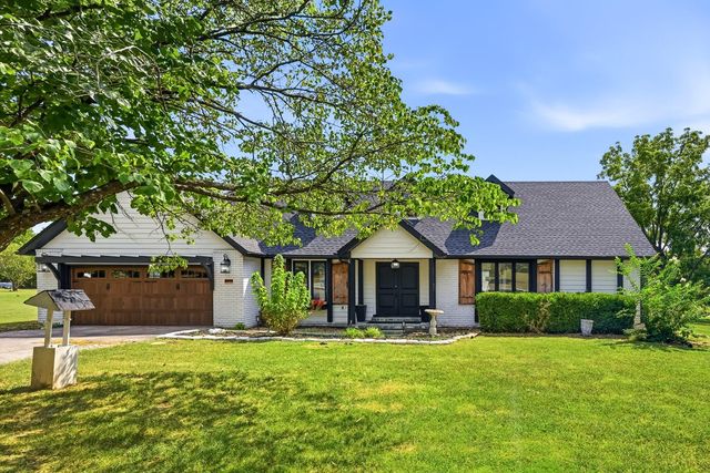 3108 W Bridlewood Trail, Ozark, MO 65721