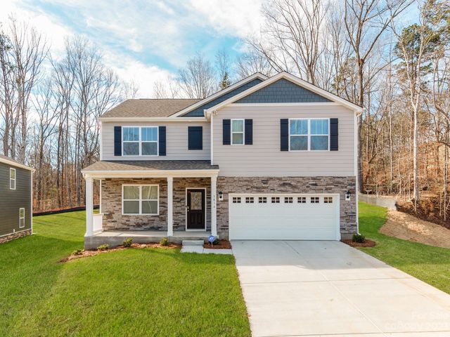 3816 Rosewood Dr, Mount Holly, NC 28120