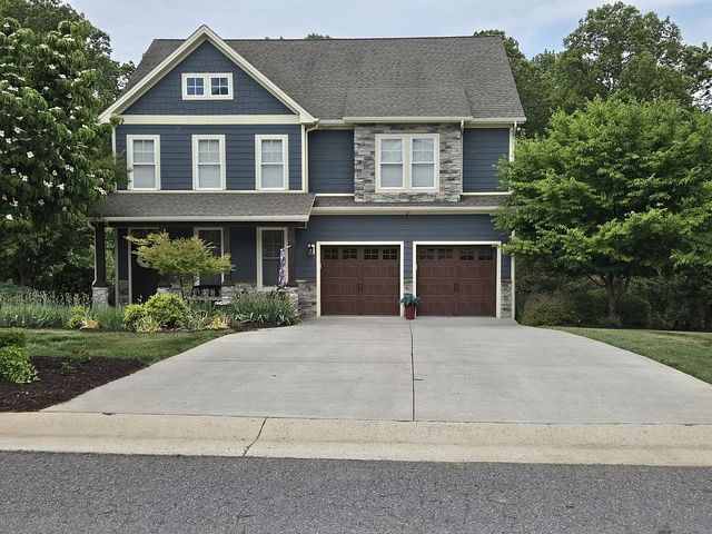 1142 Lejack Cir, Forest, VA 24551