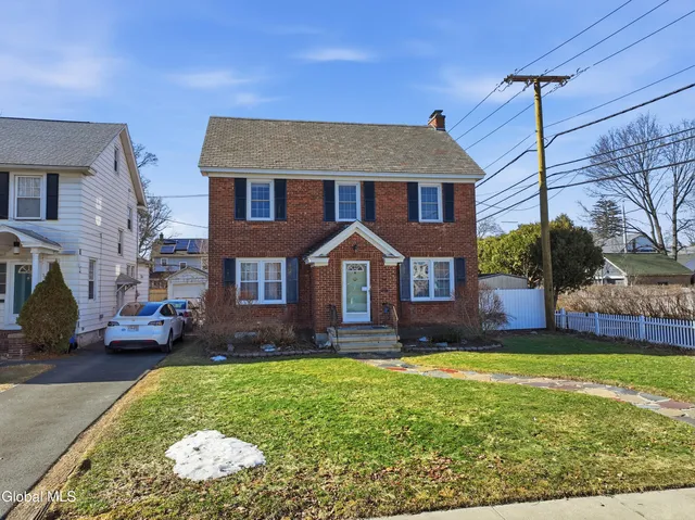 48 Van Schoick Avenue, Albany, NY 12208