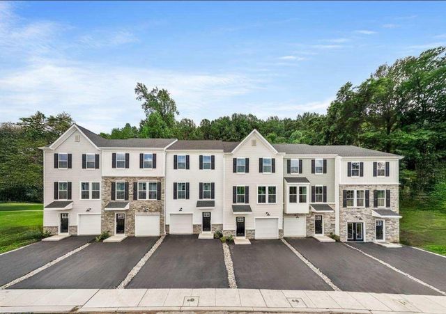 268 Talucci Dr, Downingtown, PA 19335