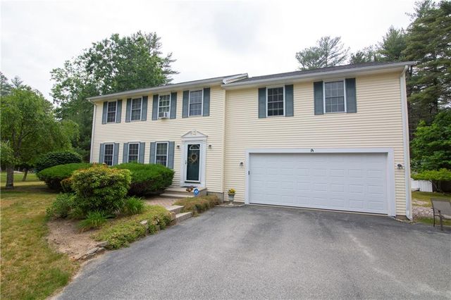 9 Orieley Ct, Wood River Junction, RI 02894