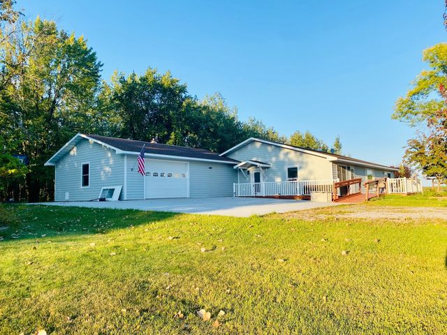 5054 County Road 8 Rd NW, Williams, MN 56686