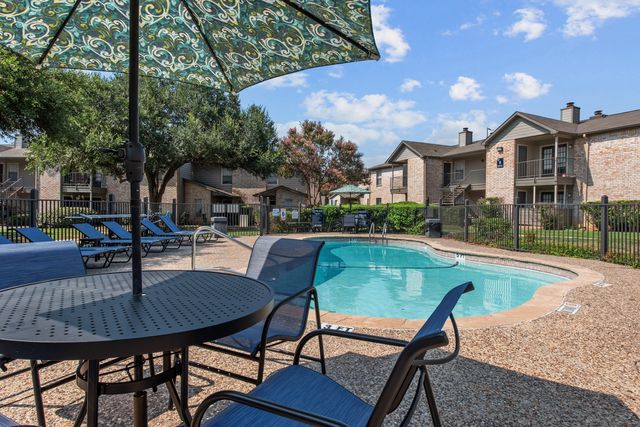 1950 Universal City Blvd #902, Universal City, TX 78148