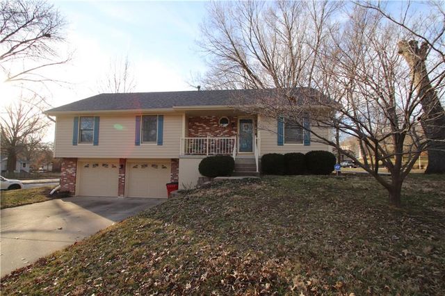 2720 S  Ringo Rd, Independence, MO 64057