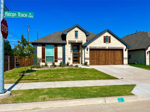 11401 Falcon Trace Dr, Fort Worth, TX 76244