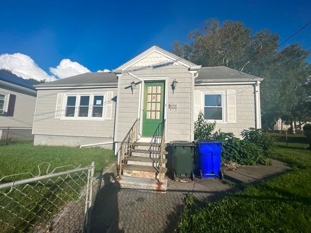 148 Foote St, Fall River, MA 02724