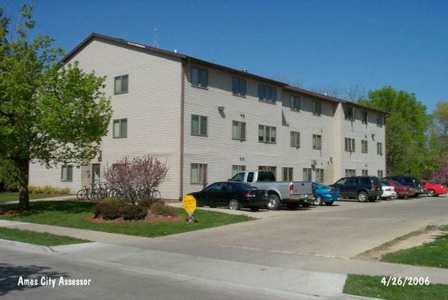 530 Welch Ave #5, Ames, IA 50014