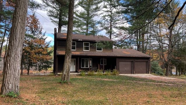 94 Kent Falls Rd, Morrisonville, NY 12962