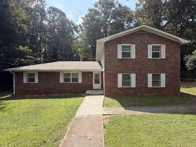 4882 Valley Dale Ct SW, Lilburn, GA 30047