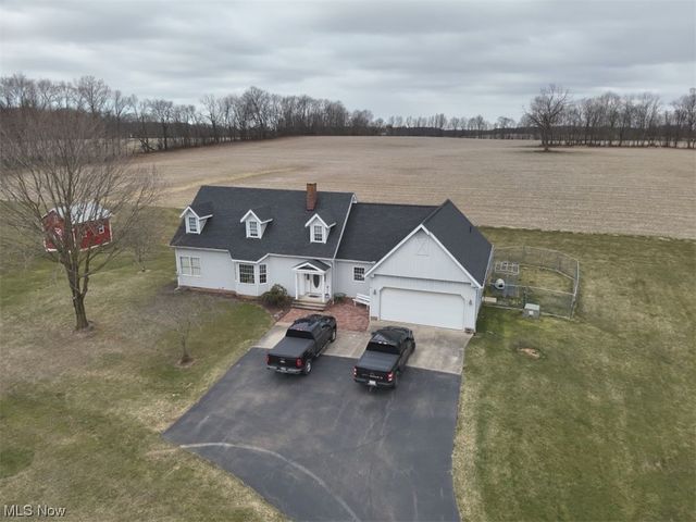 171 Petrie Rd, Atwater, OH 44201