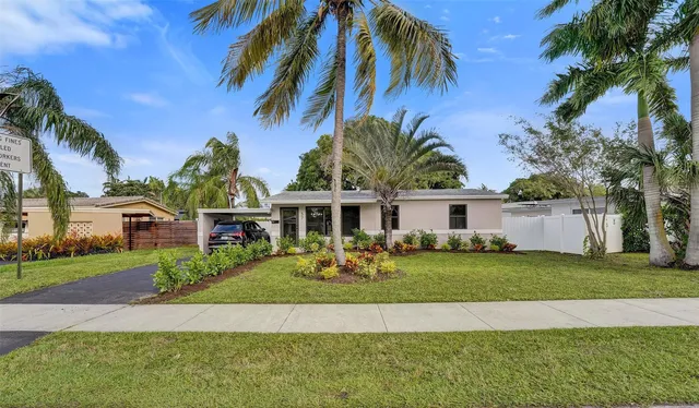 37 NE 26th Street, Fort Lauderdale, FL 33305