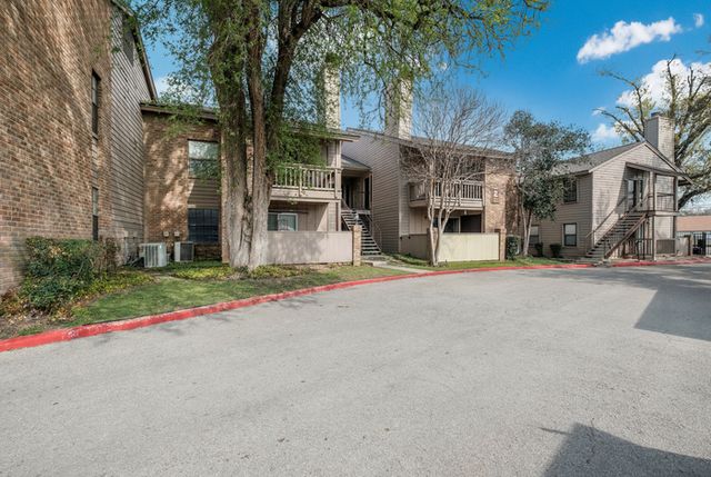 2935 Nacogdoches Rd #109, San Antonio, TX 78217