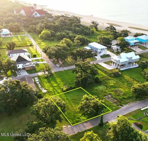 409 Gulf View Ave #6-7, Long Beach, MS 39560