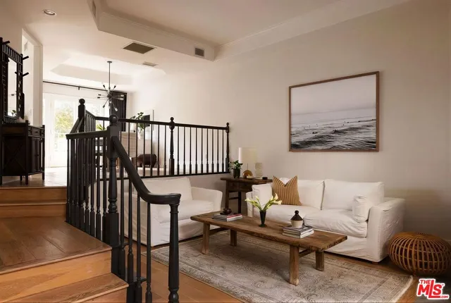 4424 Moorpark Way #5, Toluca Lake, CA 91602