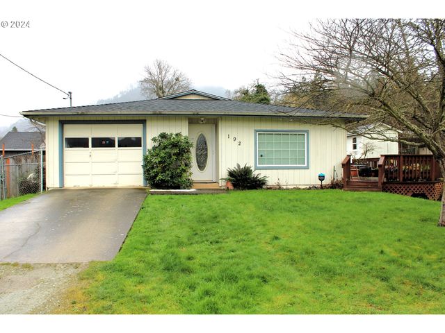 192 Phillips St, Canyonville, OR 97417