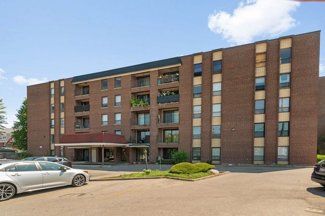 6330 Lincoln Ave #2E, Morton Grove, IL 60053
