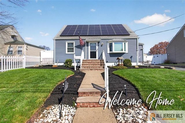 78 Johnson St, Fords, NJ 08863