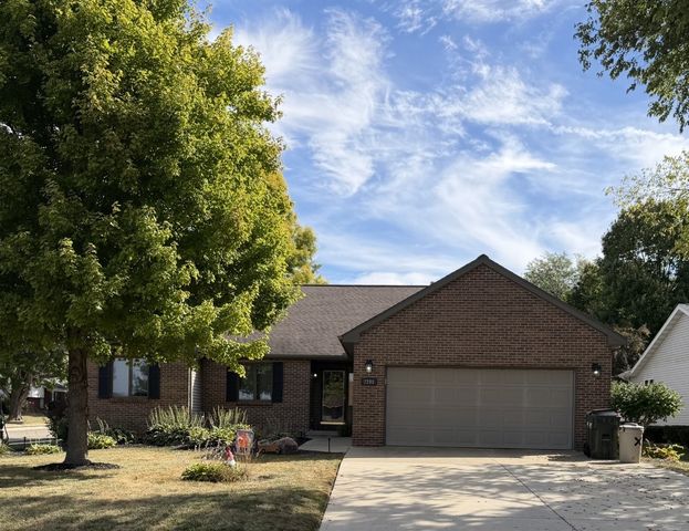 2208 4th Ave, Sterling, IL 61081