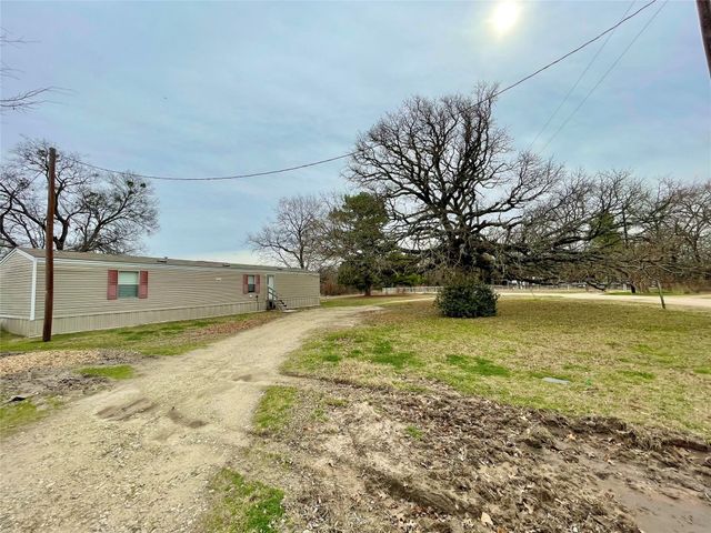 424 Quail Run Cir, Quinlan, TX 75474