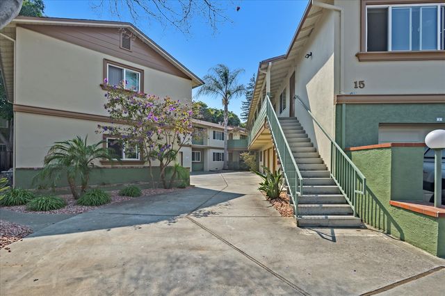 15 Coleman Pl #4, Menlo Park, CA 94025