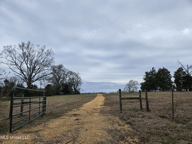 Jenkins Rd, Terry, MS 39170