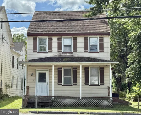 2472 Monmouth Rd, Jobstown, NJ 08041