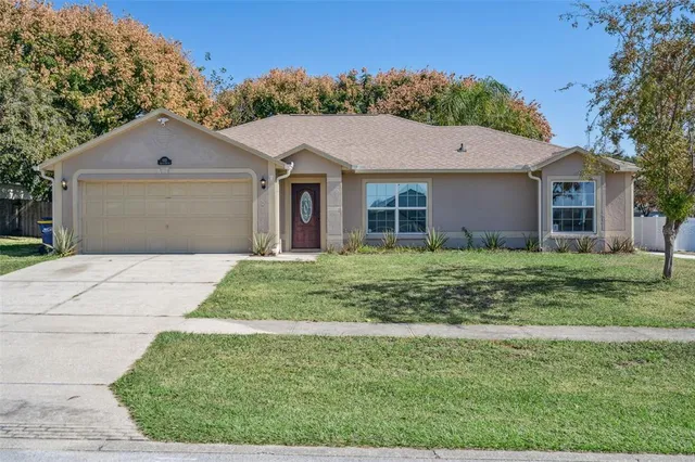1122 Chelsea Parc Dr, Minneola, FL 34715