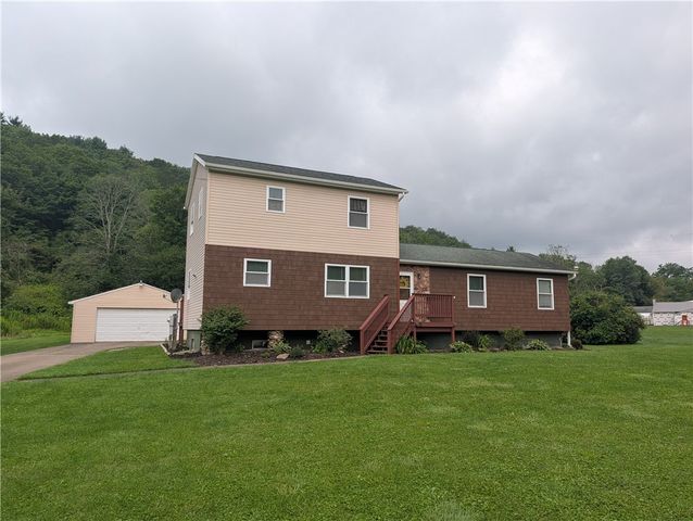 12 Long Ln, Bradford, PA 16701