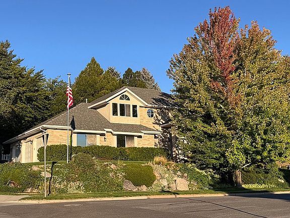 690 Liston Cir, Kaysville, UT 84037