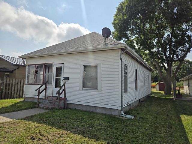 111 Adams Ave, Norfolk, NE 68701